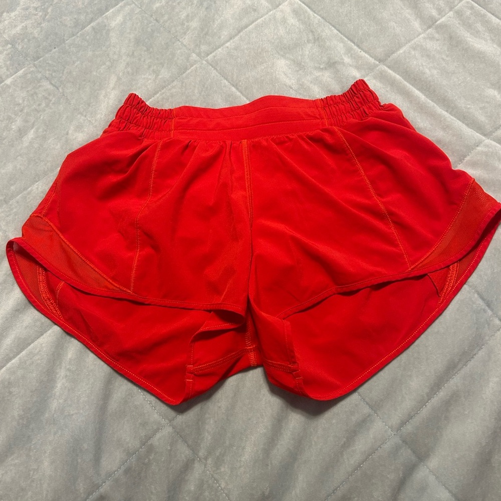 Lululemon Athletica Hotty Hot 2” inseam Shorts